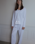 Långärmad pyjamas dam - vit med vita detaljer