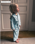 Långärmad pyjamas barn - blå med vita detaljer