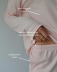 Långärmad pyjamas dam - rosa med vita detaljer