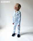 Långärmad pyjamas barn - ljusblå med vita detaljer