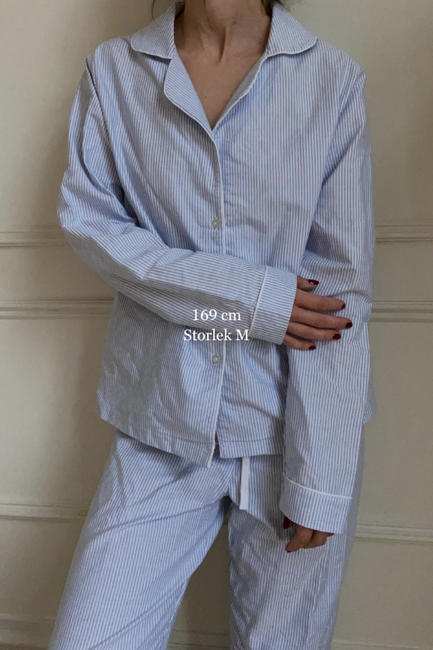 Långärmad pyjamas dam - randig blå/vit