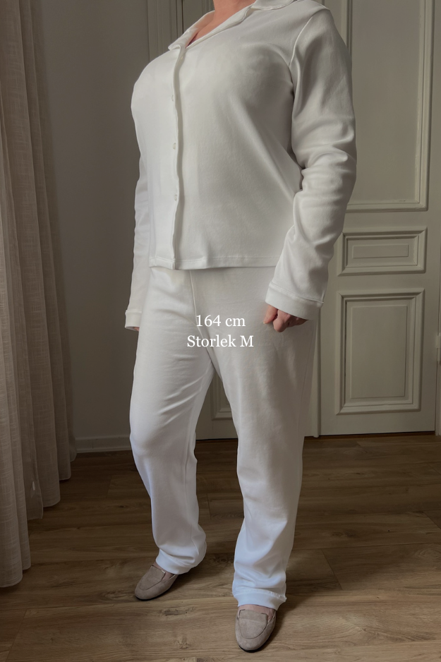Långärmad pyjamas dam - vit med vita detaljer