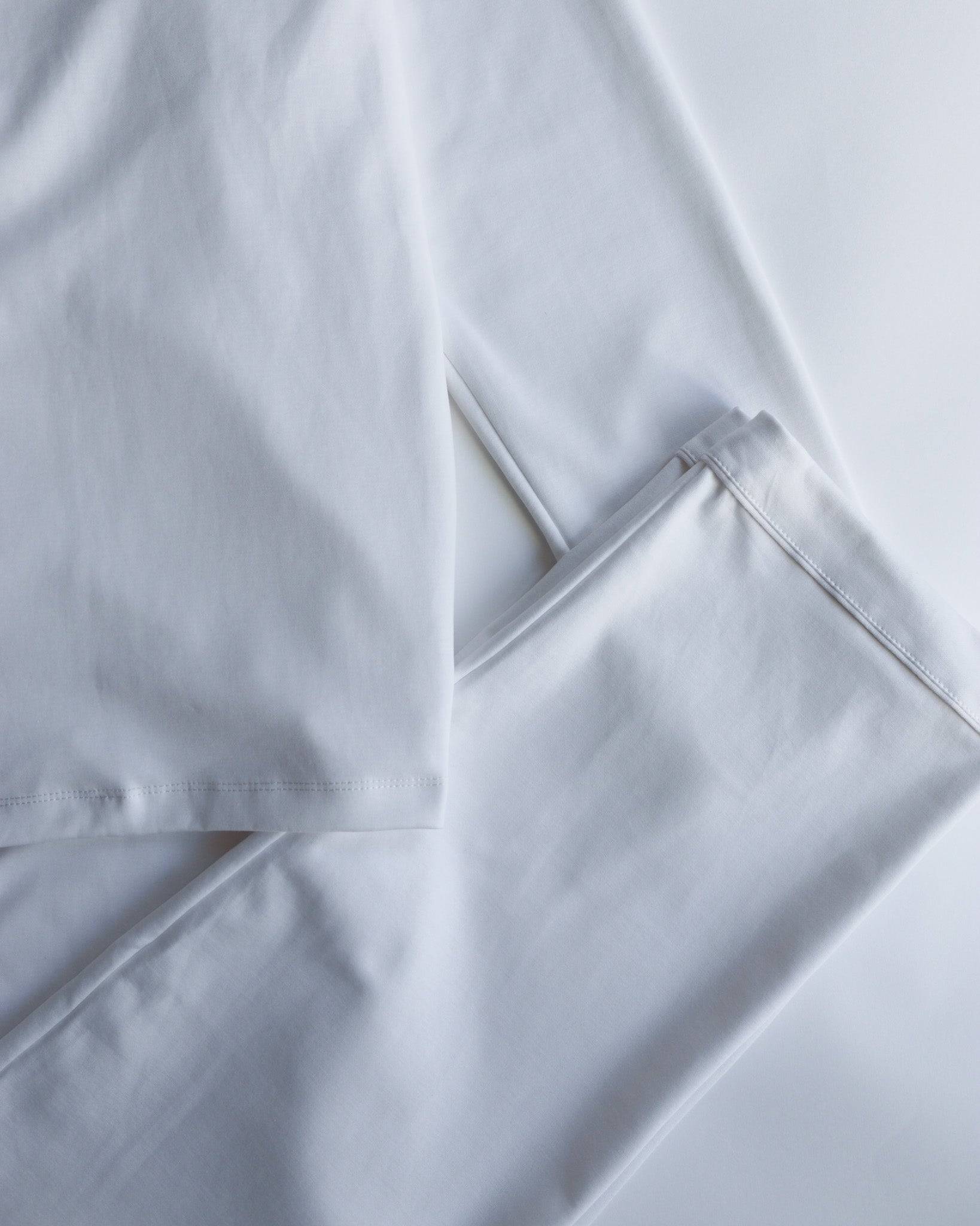 Långärmad pyjamas dam - vit med vita detaljer